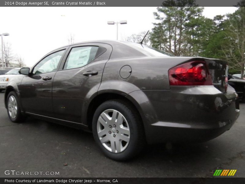 Granite Crystal Metallic / Black 2014 Dodge Avenger SE