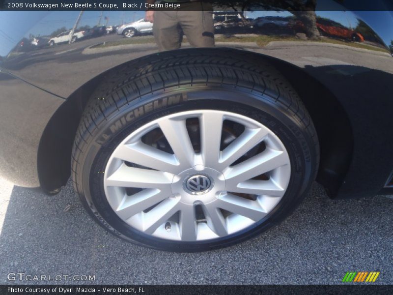 Black / Cream Beige 2008 Volkswagen New Beetle S Coupe