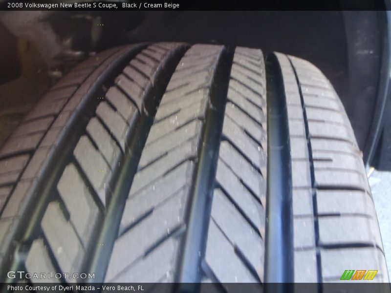 Black / Cream Beige 2008 Volkswagen New Beetle S Coupe
