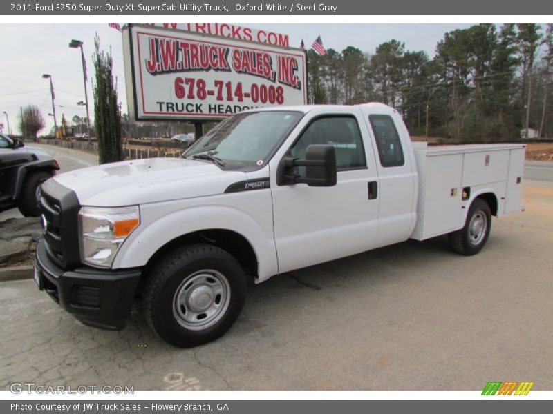 Oxford White / Steel Gray 2011 Ford F250 Super Duty XL SuperCab Utility Truck