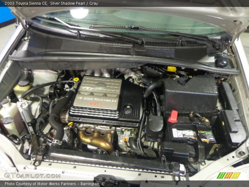 Silver Shadow Pearl / Gray 2003 Toyota Sienna CE