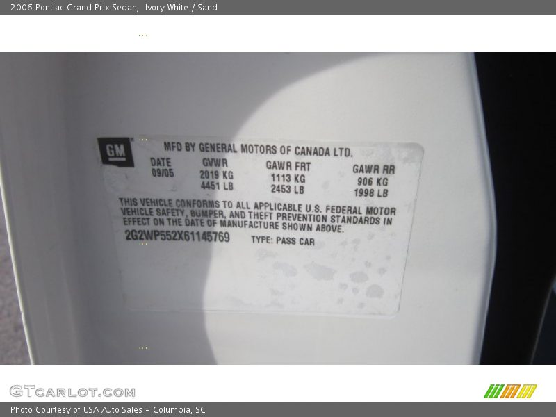 Ivory White / Sand 2006 Pontiac Grand Prix Sedan