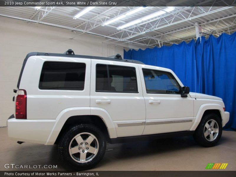 Stone White / Dark Slate Gray 2010 Jeep Commander Sport 4x4