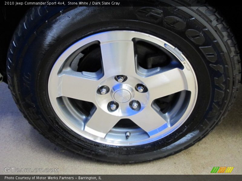Stone White / Dark Slate Gray 2010 Jeep Commander Sport 4x4