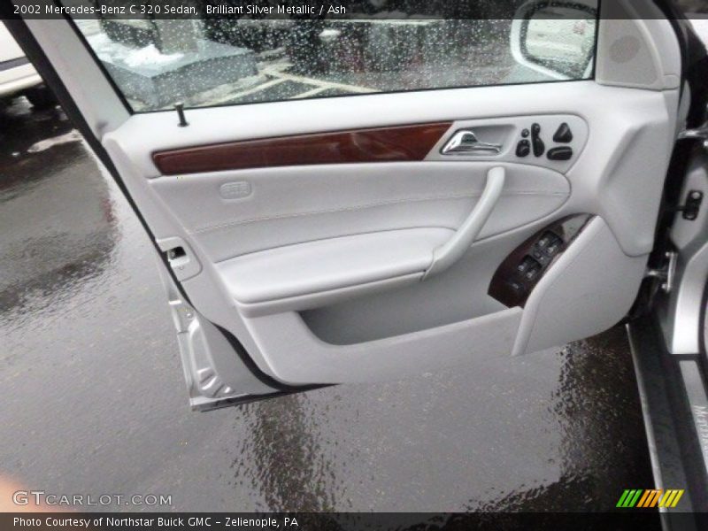 Door Panel of 2002 C 320 Sedan
