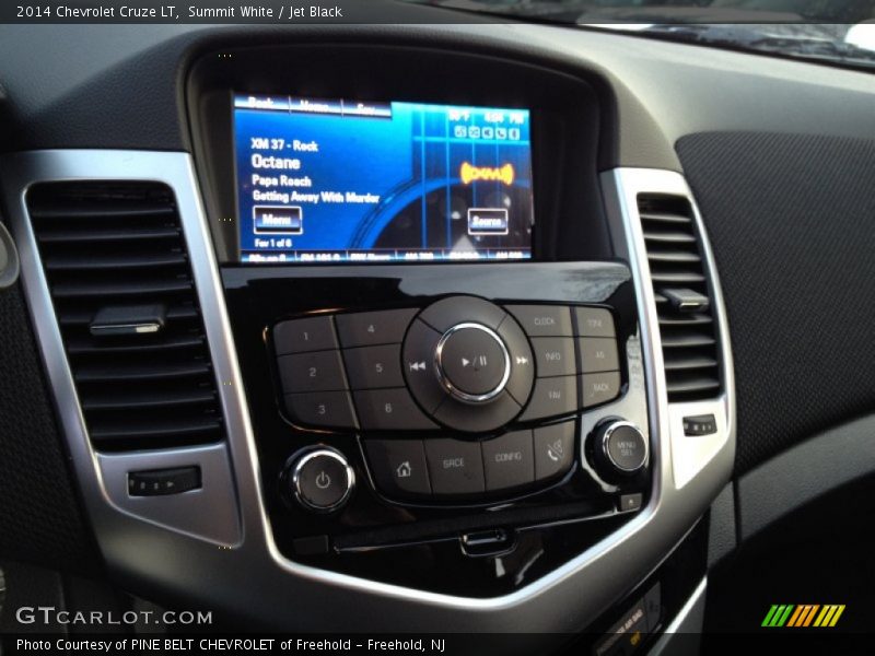 Summit White / Jet Black 2014 Chevrolet Cruze LT