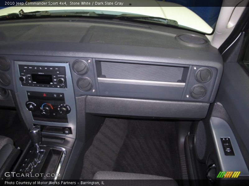 Stone White / Dark Slate Gray 2010 Jeep Commander Sport 4x4
