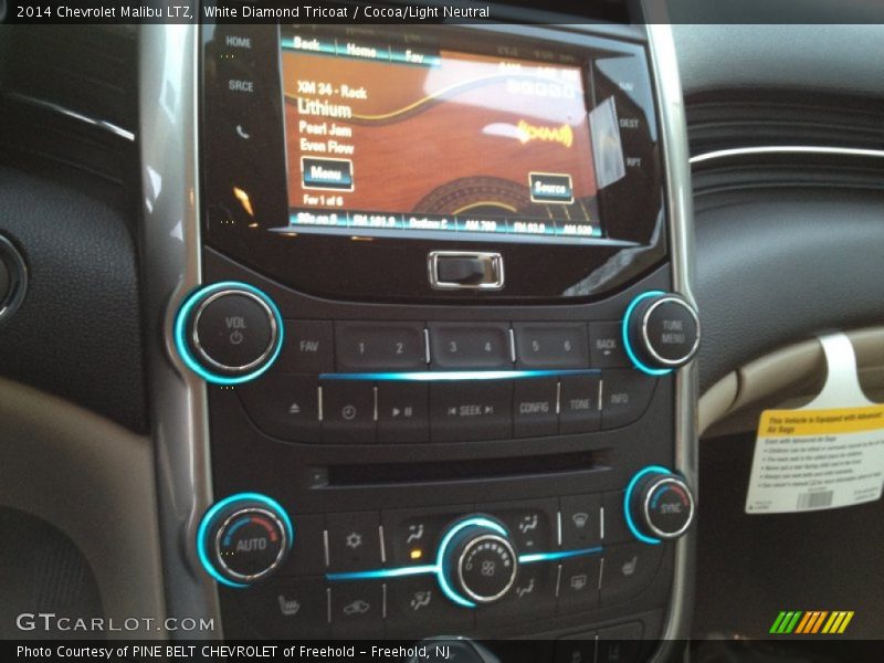 White Diamond Tricoat / Cocoa/Light Neutral 2014 Chevrolet Malibu LTZ