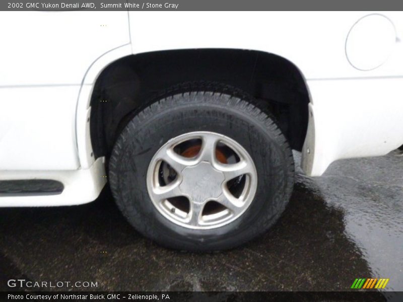 Summit White / Stone Gray 2002 GMC Yukon Denali AWD