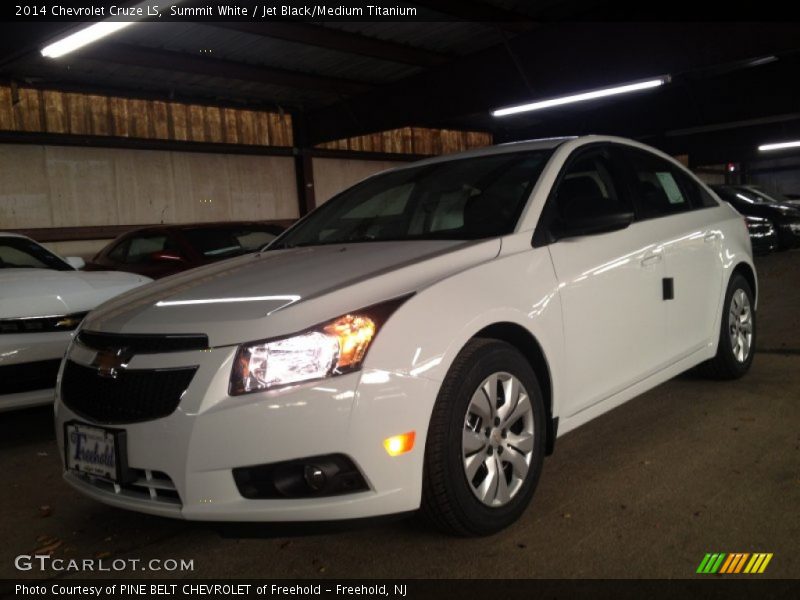 Summit White / Jet Black/Medium Titanium 2014 Chevrolet Cruze LS