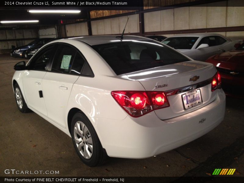 Summit White / Jet Black/Medium Titanium 2014 Chevrolet Cruze LS
