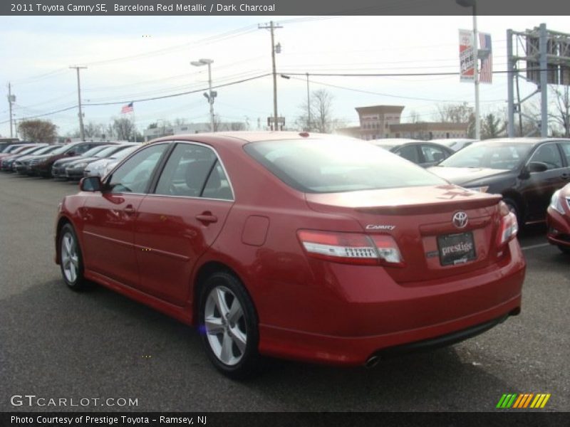 Barcelona Red Metallic / Dark Charcoal 2011 Toyota Camry SE