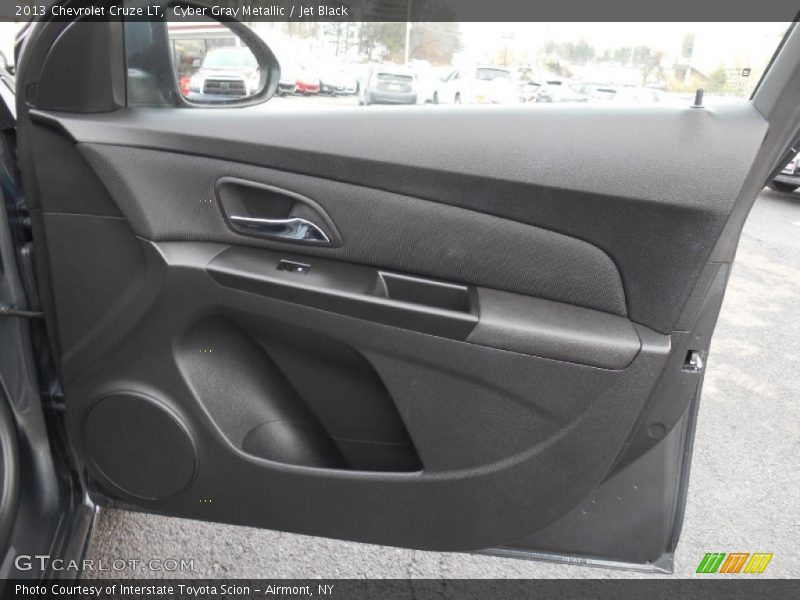 Cyber Gray Metallic / Jet Black 2013 Chevrolet Cruze LT