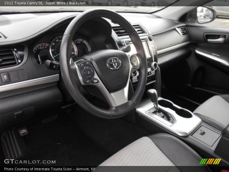 Super White / Black/Ash 2012 Toyota Camry SE