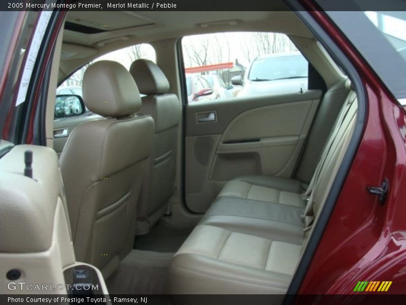Merlot Metallic / Pebble 2005 Mercury Montego Premier