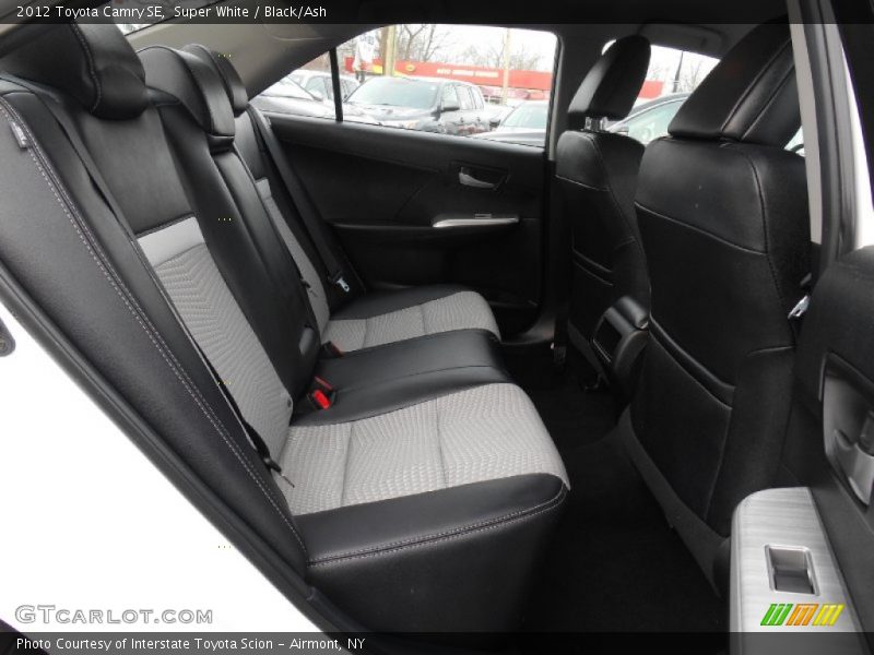 Super White / Black/Ash 2012 Toyota Camry SE