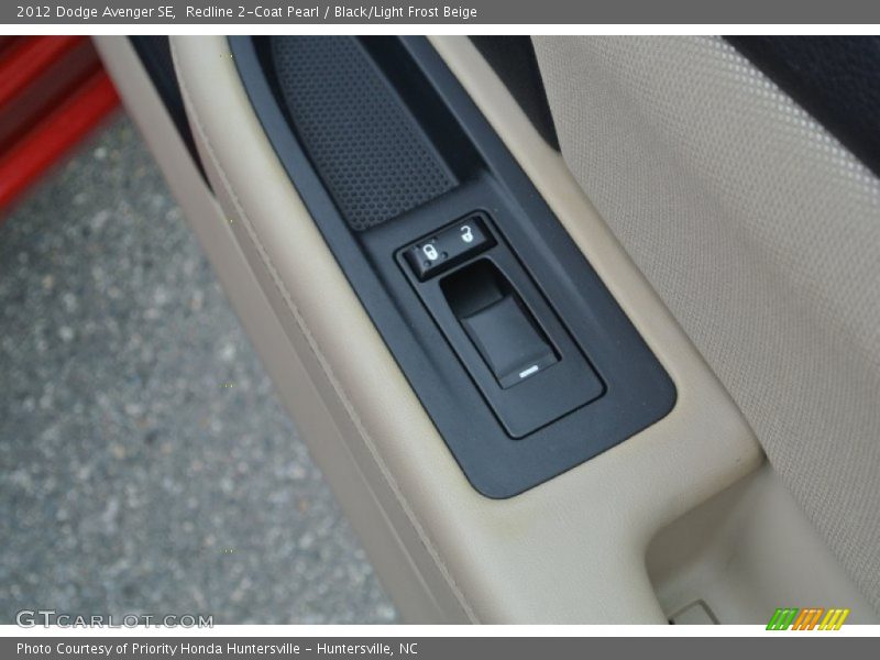 Redline 2-Coat Pearl / Black/Light Frost Beige 2012 Dodge Avenger SE