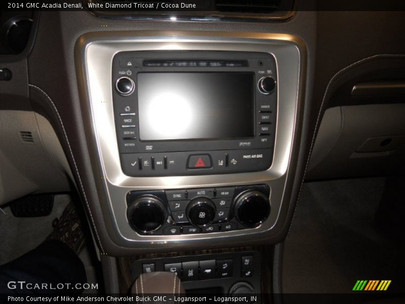 White Diamond Tricoat / Cocoa Dune 2014 GMC Acadia Denali