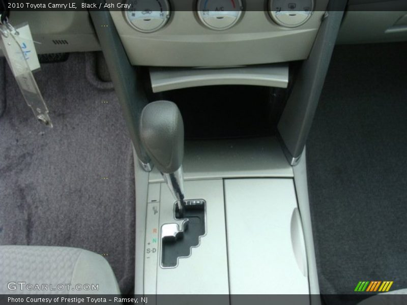 Black / Ash Gray 2010 Toyota Camry LE