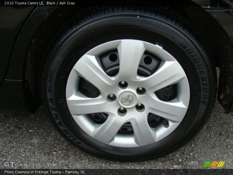 Black / Ash Gray 2010 Toyota Camry LE