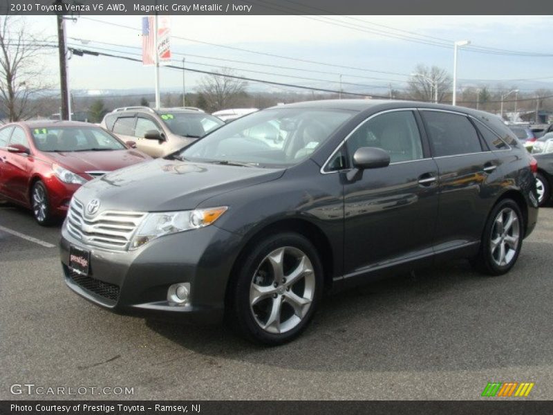 Magnetic Gray Metallic / Ivory 2010 Toyota Venza V6 AWD