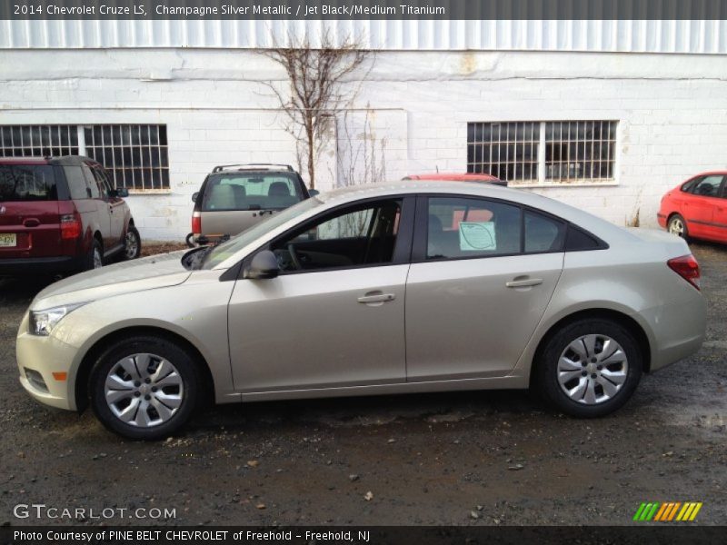 Champagne Silver Metallic / Jet Black/Medium Titanium 2014 Chevrolet Cruze LS