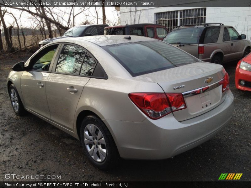Champagne Silver Metallic / Jet Black/Medium Titanium 2014 Chevrolet Cruze LS