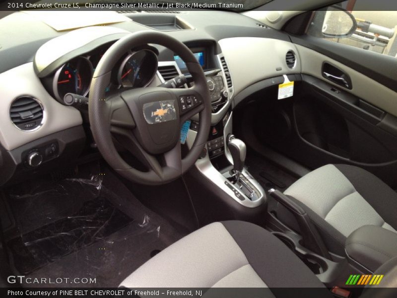 Champagne Silver Metallic / Jet Black/Medium Titanium 2014 Chevrolet Cruze LS