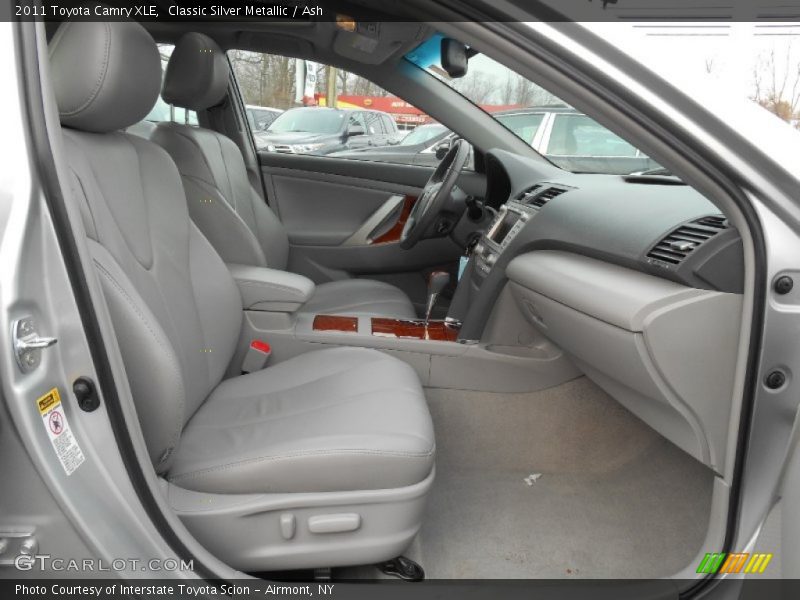 Classic Silver Metallic / Ash 2011 Toyota Camry XLE