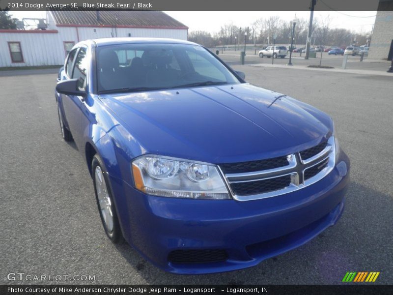 Blue Streak Pearl / Black 2014 Dodge Avenger SE