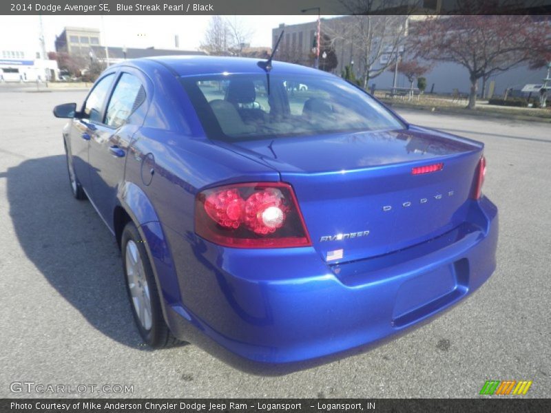 Blue Streak Pearl / Black 2014 Dodge Avenger SE
