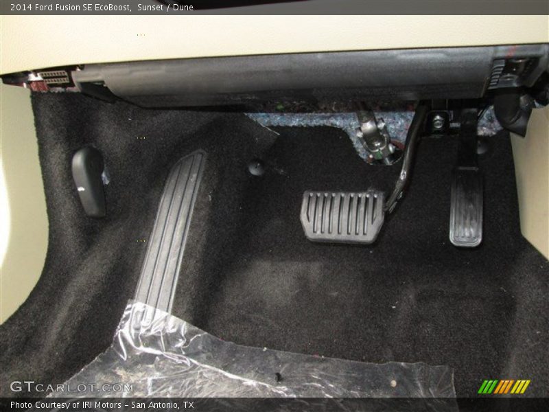 Sunset / Dune 2014 Ford Fusion SE EcoBoost