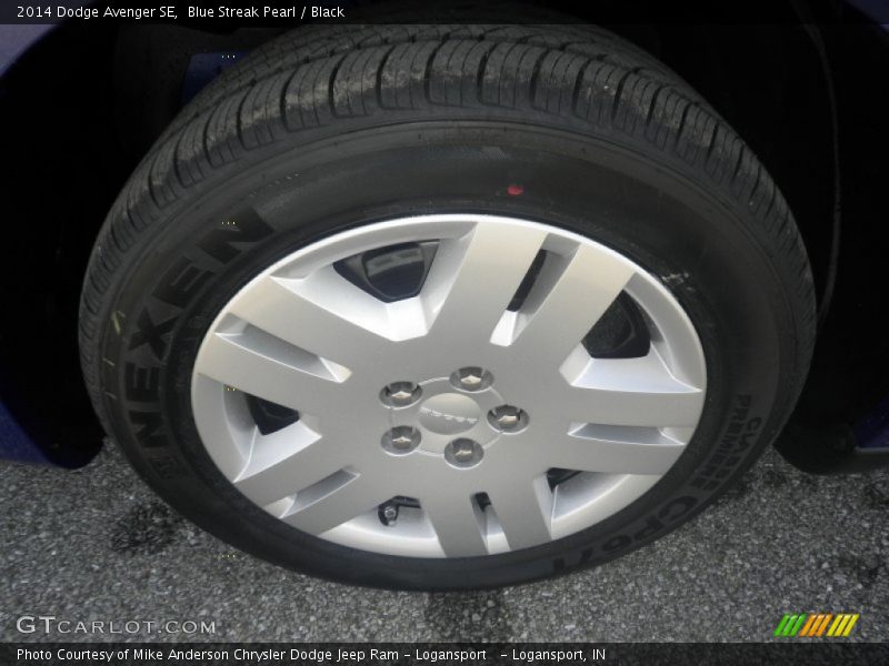 Blue Streak Pearl / Black 2014 Dodge Avenger SE