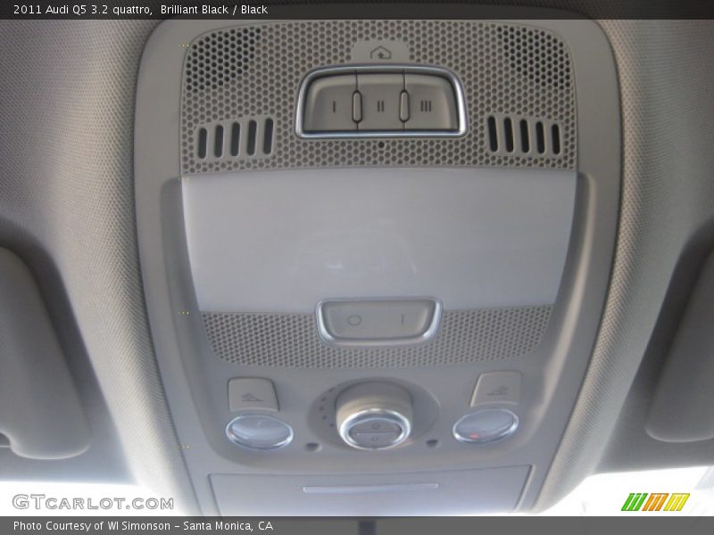 Brilliant Black / Black 2011 Audi Q5 3.2 quattro