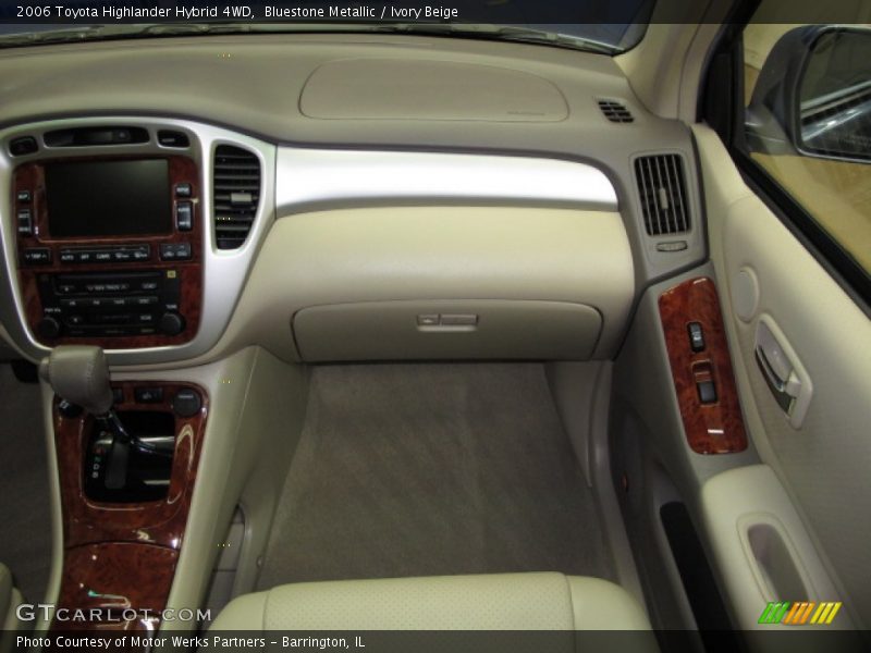 Bluestone Metallic / Ivory Beige 2006 Toyota Highlander Hybrid 4WD