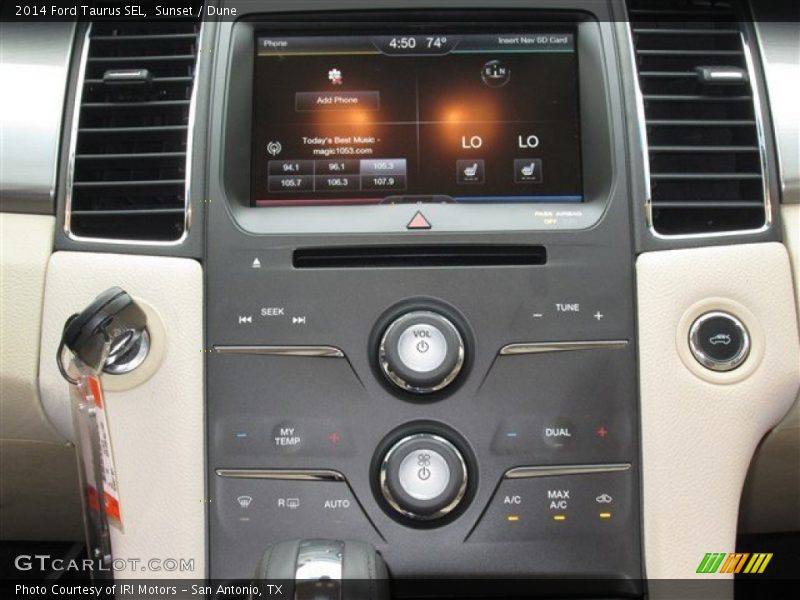 Sunset / Dune 2014 Ford Taurus SEL