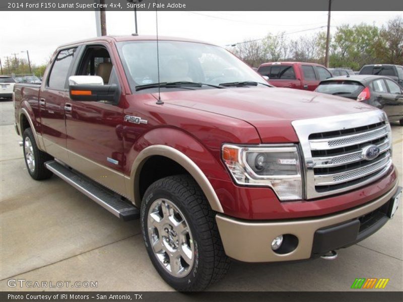 Front 3/4 View of 2014 F150 Lariat SuperCrew 4x4