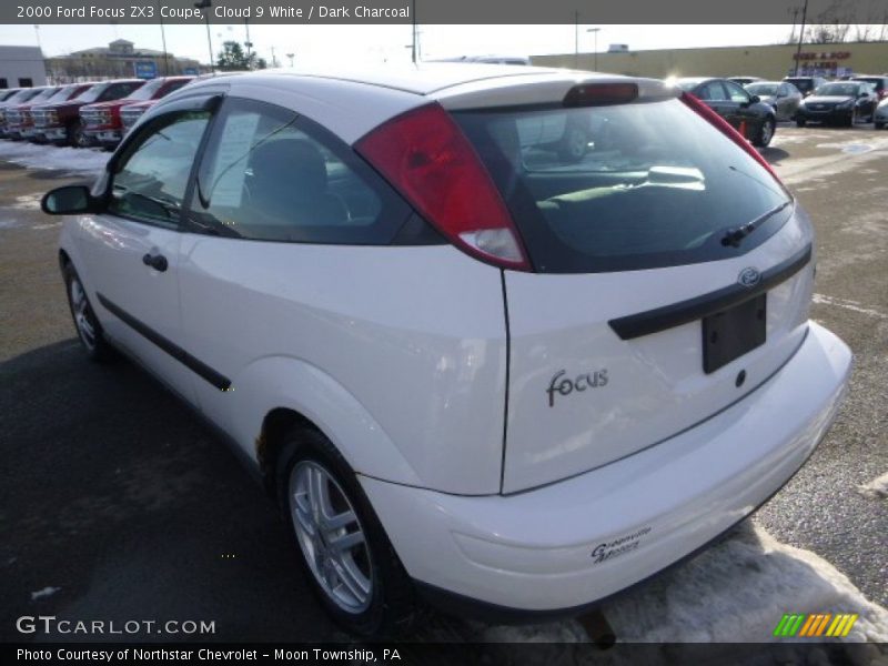 Cloud 9 White / Dark Charcoal 2000 Ford Focus ZX3 Coupe
