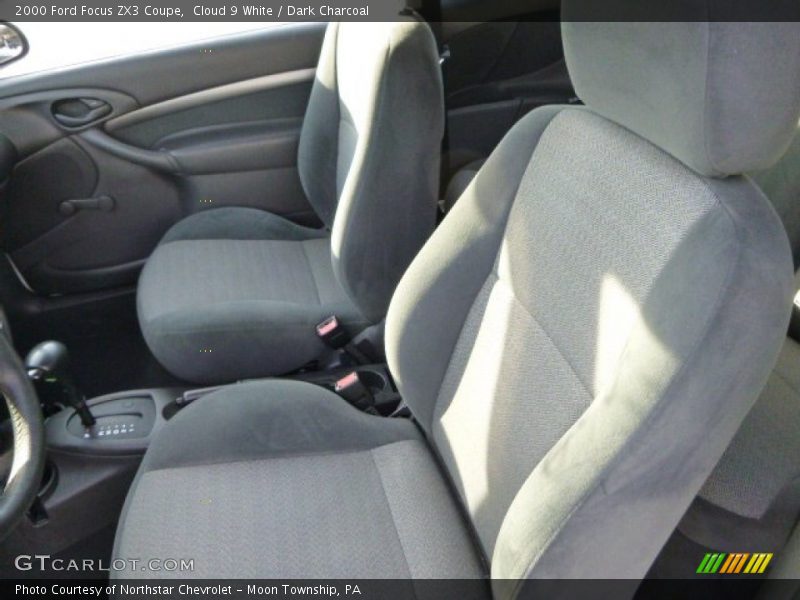 Cloud 9 White / Dark Charcoal 2000 Ford Focus ZX3 Coupe