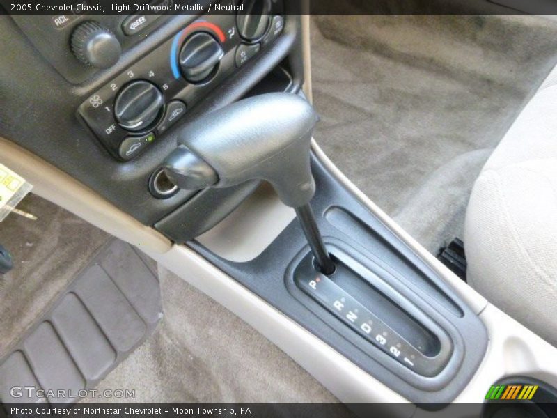 Light Driftwood Metallic / Neutral 2005 Chevrolet Classic