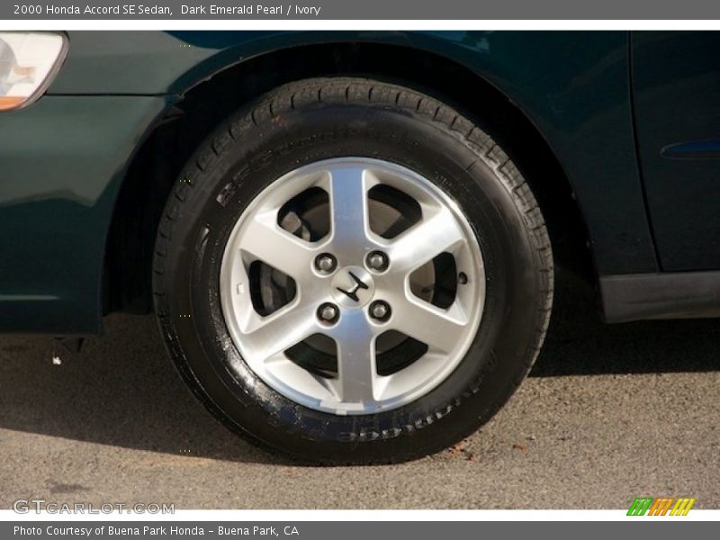 Dark Emerald Pearl / Ivory 2000 Honda Accord SE Sedan