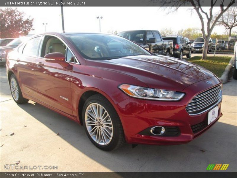 Ruby Red / Dune 2014 Ford Fusion Hybrid SE