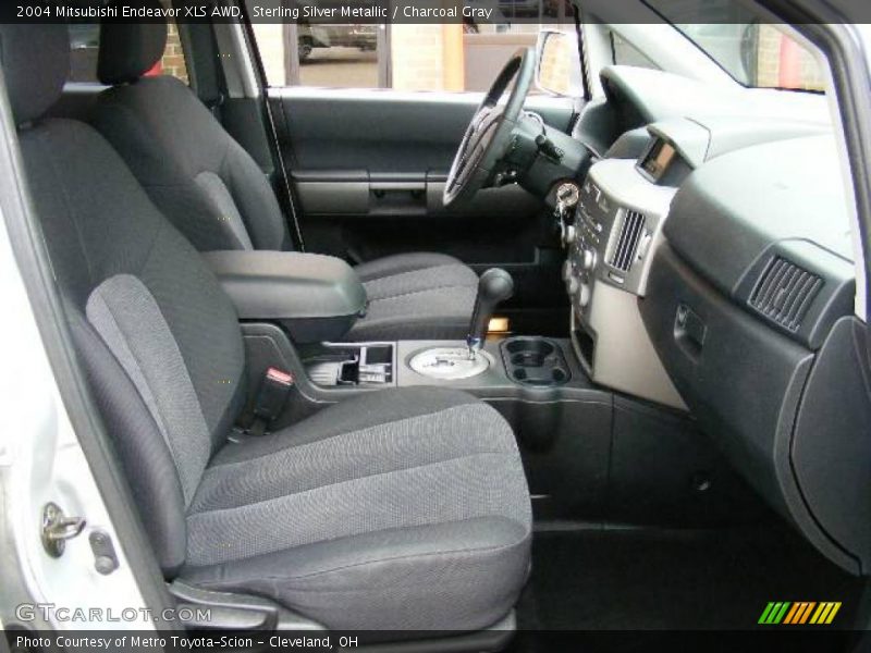 Sterling Silver Metallic / Charcoal Gray 2004 Mitsubishi Endeavor XLS AWD