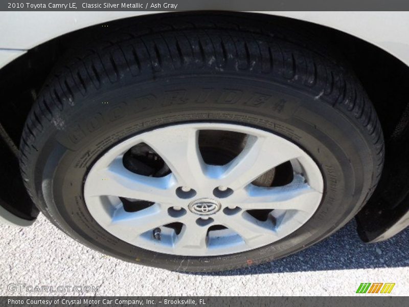 Classic Silver Metallic / Ash Gray 2010 Toyota Camry LE