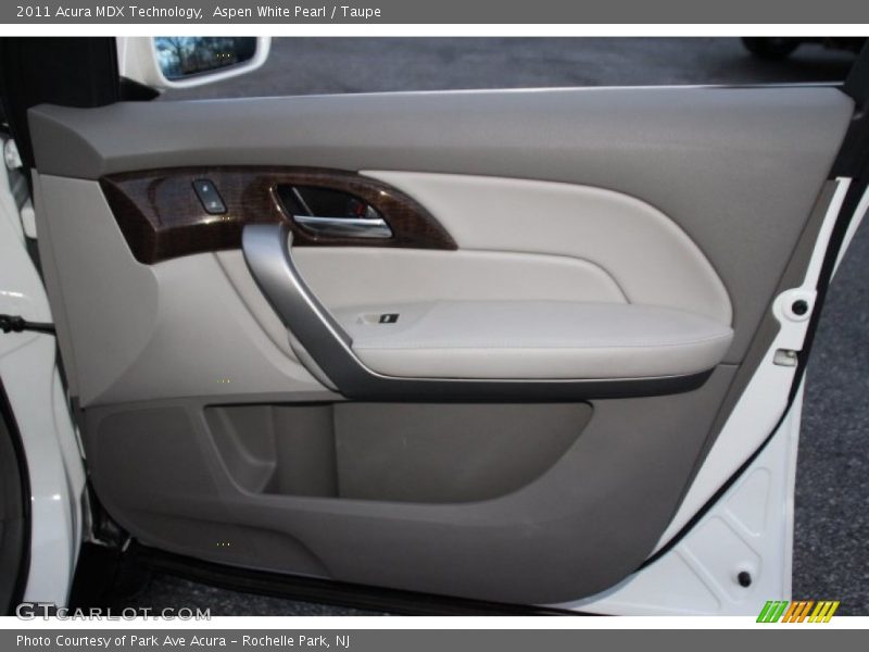 Aspen White Pearl / Taupe 2011 Acura MDX Technology