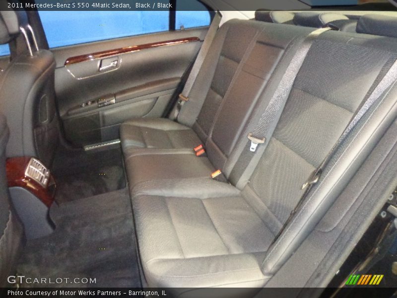 Black / Black 2011 Mercedes-Benz S 550 4Matic Sedan