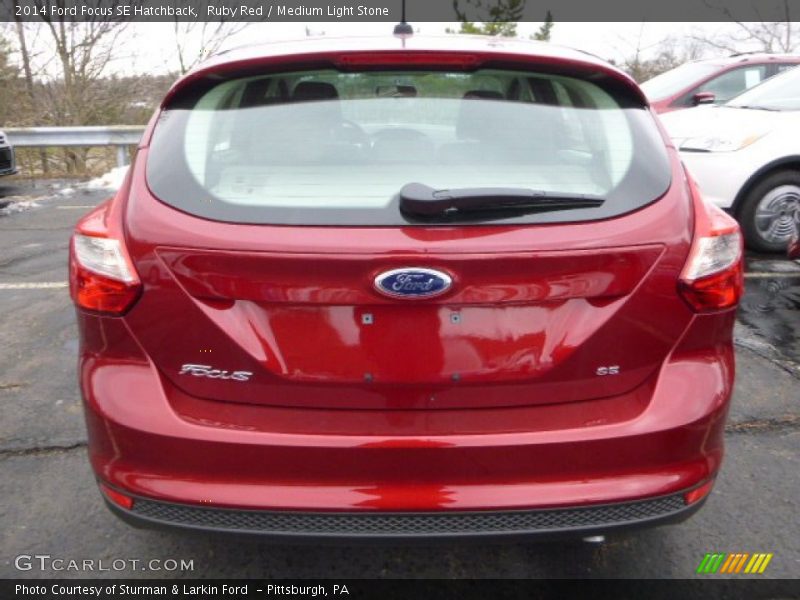 Ruby Red / Medium Light Stone 2014 Ford Focus SE Hatchback