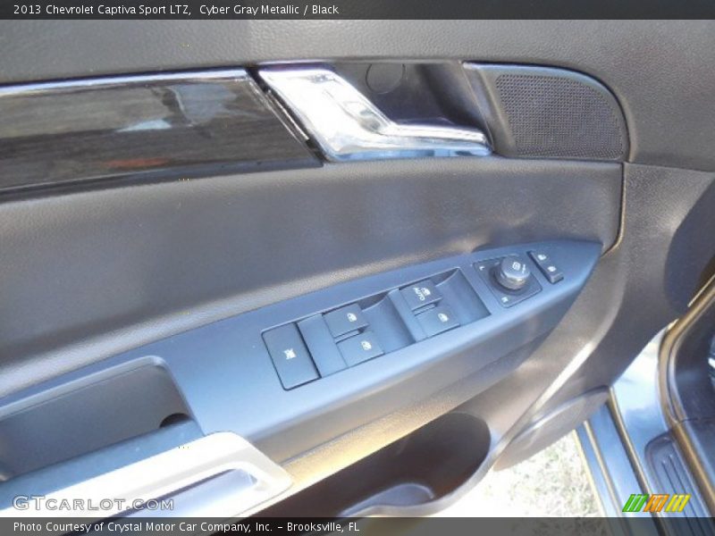 Cyber Gray Metallic / Black 2013 Chevrolet Captiva Sport LTZ