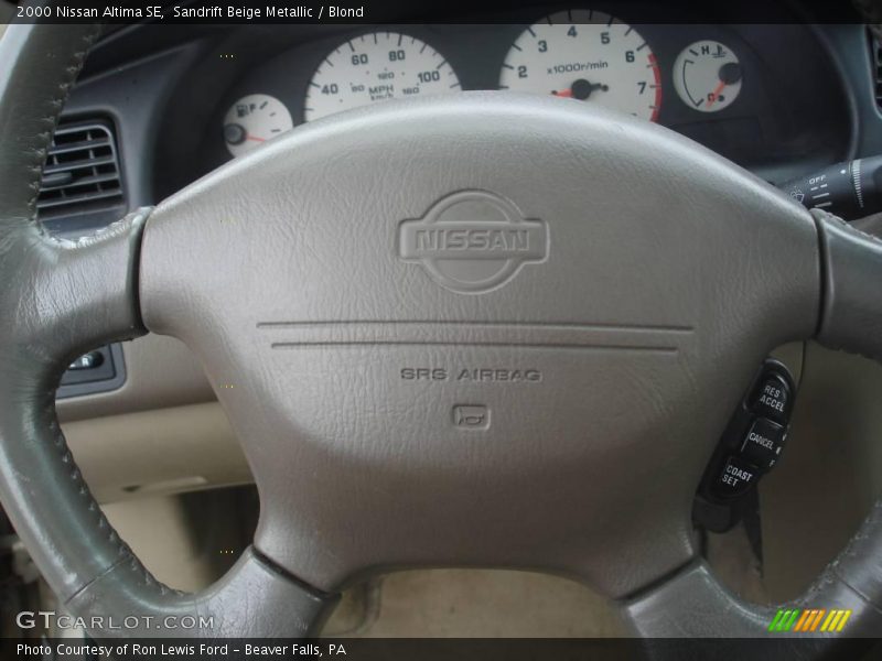 Sandrift Beige Metallic / Blond 2000 Nissan Altima SE