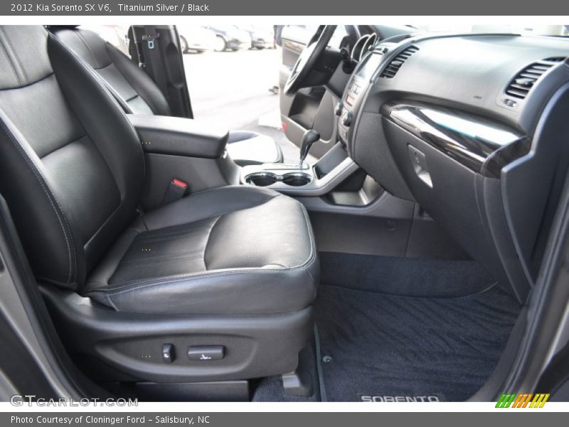 Titanium Silver / Black 2012 Kia Sorento SX V6